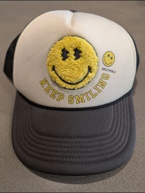 Yellow 'Keep Smiling' Smiley Patch Trucker Hat